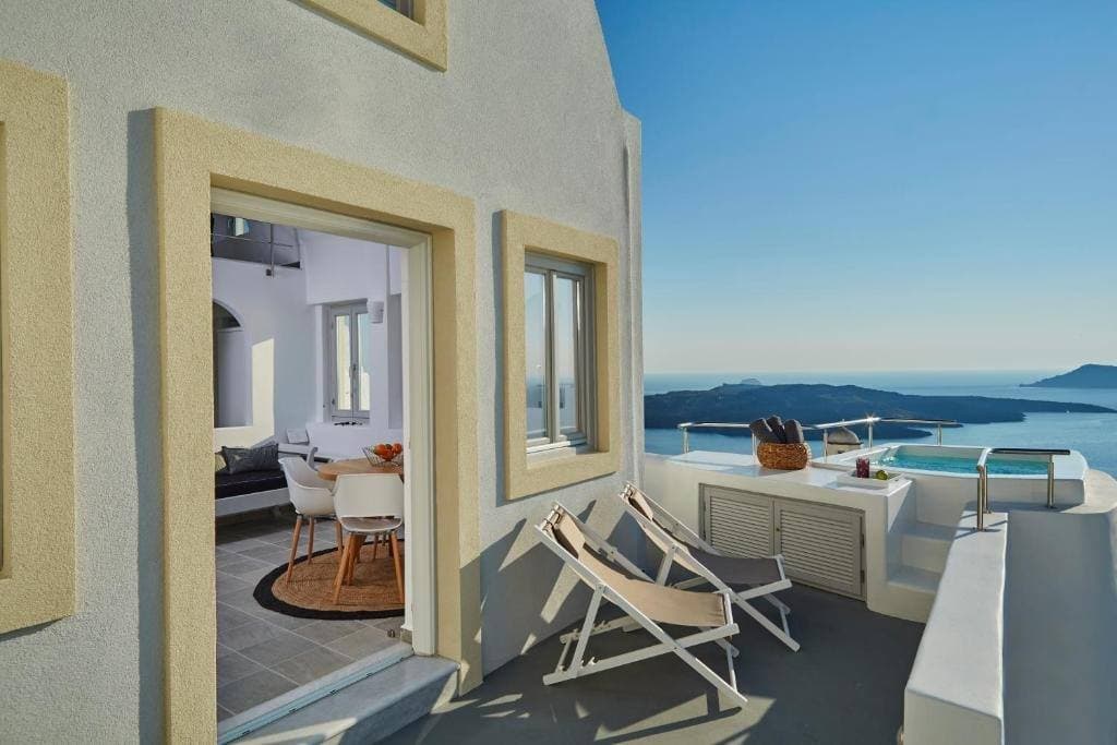Private villa with outdoor heated jacuzzi and caldera view at Aroma Suites Santorini